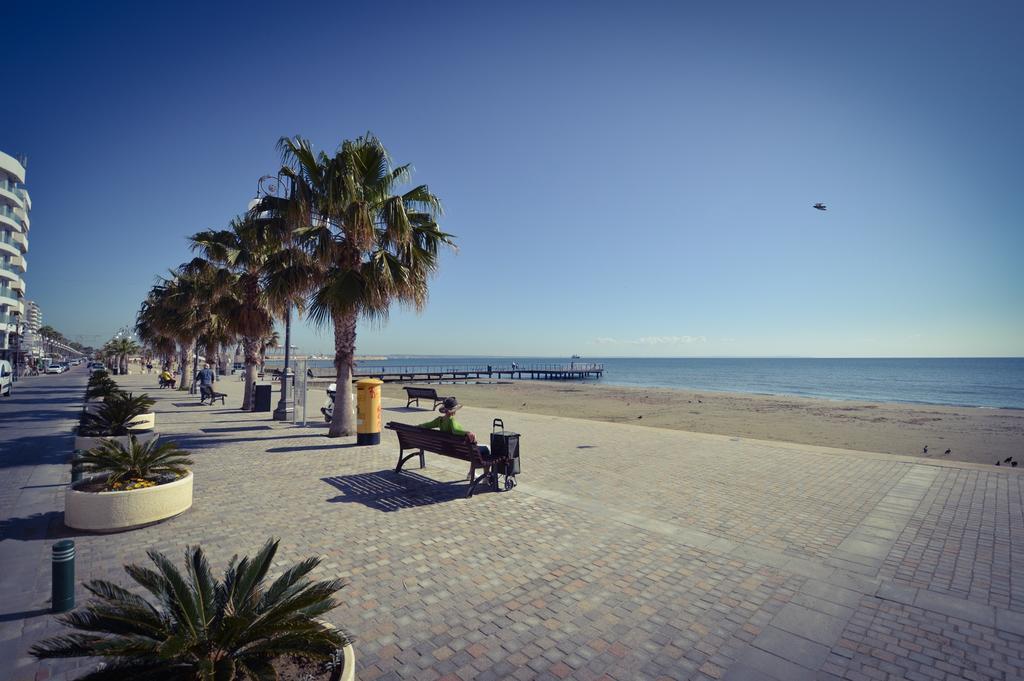Krasas Beach Apartment Rentals Larnaca Room photo
